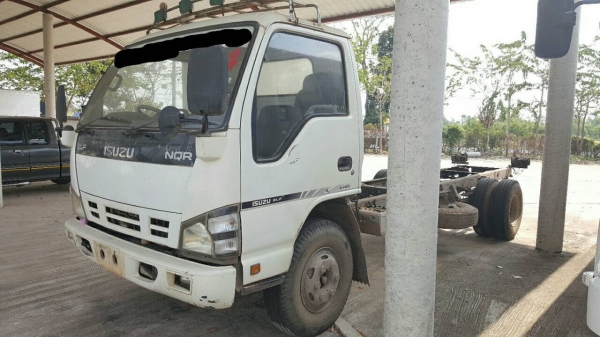 ขาย หัวคัสซี 6 ล้อ ISUZU NQR150 ปี 50 ช่วงยาว 5.50 เมตร คัสซีสวยตลอดเส้น เครื่องดี ทะเบียนพร้อมครับ