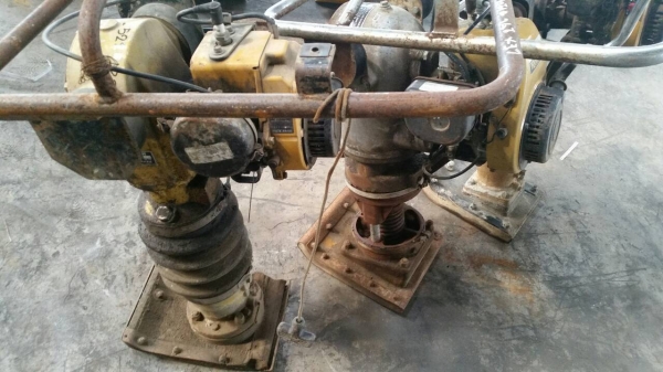 ขาย เครื่องตบดิน แบบจิงโจ้ ตบกระโดด เครื่อง robin มือสองเก่าญี่ปุ่น