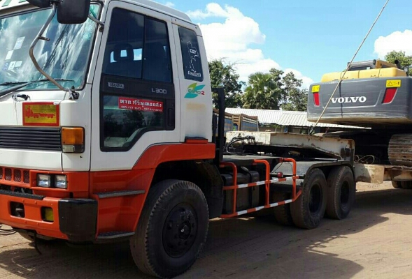 สิบล้อ หัวลาก อีซูซุ CXM23V-260ปี44 สโลส 2เพา สภาพดีสวยเดิมๆไม่มีชน เล่มทะเบียนพร้อมโอน ราคา 565,000บ ต่อรองได้  รถสภาพดีสวยมากๆ