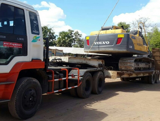 สิบล้อ หัวลาก อีซูซุ CXM23V-260ปี44 สโลส 2เพา สภาพดีสวยเดิมๆไม่มีชน เล่มทะเบียนพร้อมโอน ราคา 565,000บ ต่อรองได้  รถสภาพดีสวยมากๆ