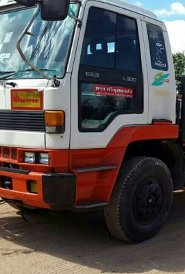 สิบล้อ หัวลาก อีซูซุ CXM23V-260ปี44 สโลส 2เพา สภาพดีสวยเดิมๆไม่มีชน เล่มทะเบียนพร้อมโอน ราคา 565,000บ ต่อรองได้  รถสภาพดีสวยมากๆ