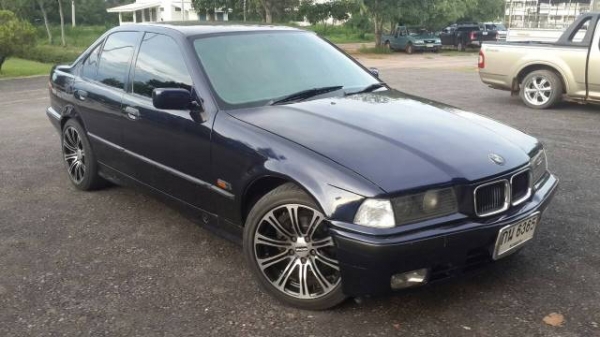 BMW 318i AUTO พร้อมใช้งาน 105,000 ด่วนๆ BMW 318i AUTO พร้อมใช้งาน 105,000 ด่วนๆ