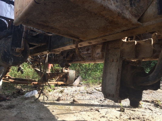 (พร้อมขาย)ขายซาก...คัสซี ช่วงล่าง..ดั้มเรือ..240แรง นางฟ้าแท้ๆ เล่มทะเบียนพร้อม...ISUZU FXZ23 NFPF R-3600XXX ปี2538