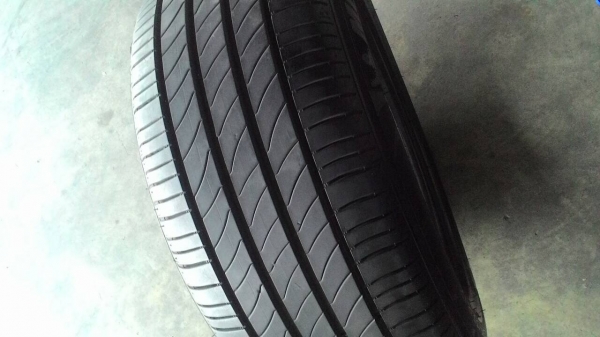 235/55R17 MICHELIN PRIMACY 3st มี 1 เส้น tel.081-427-3941 ไิอดีไลน์ autobot107 235/55R17 MICHELIN PRIMACY 3st มี 1 เส้น tel.081-427-3941 ไิอดีไลน์ autobot107