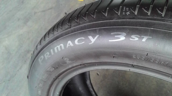 235/55R17 MICHELIN PRIMACY 3st มี 1 เส้น tel.081-427-3941 ไิอดีไลน์ autobot107 235/55R17 MICHELIN PRIMACY 3st มี 1 เส้น tel.081-427-3941 ไิอดีไลน์ autobot107