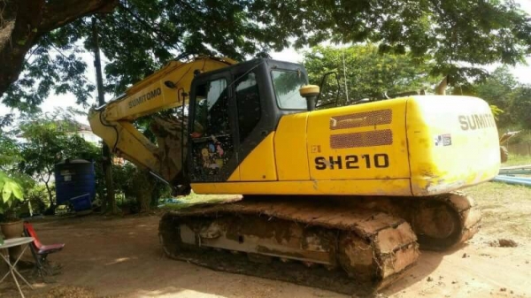 รถแบคโฮ SUMITOMO SH210-5 9,100 ชัวโมง เครื่องดี ปัมดี ไฟฟ้าครบ แอร์เย็น เล่มทะเบียนรถสวยพร้อมใช้งาน
