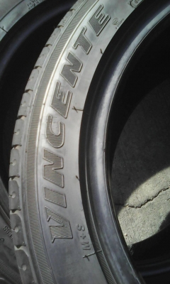 215/50R17 DEESTONE VINCENTE ปี2014 ไม่มีปะ มี 2 เส้น tel.081-427-3941 ไอดีไลน์ autobot107 215/50R17 DEESTONE VINCENTE ปี2014 ไม่มีปะ มี 2 เส้น tel.081-427-3941 ไอดีไลน์ autobot107