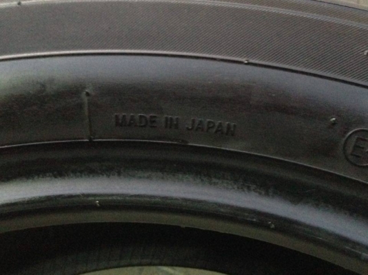 ยาง TOYO 235-50-18 ปี 13 maed in japan ครบชุด4 เส้น 4000 ไม่ควรพลาด สภาพสวยๆไม่มีปะไม่บวมดอกยางเหลือเยอะเอาไปวิ่งกันใด้อีกยาวค่ะ