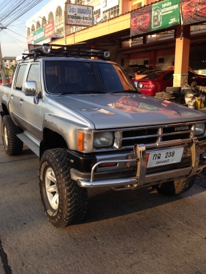 หาผู้สนใจดูแลฮีโร่ 4 ประตูยกสูง