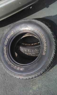 30x9.50R15 YOKOHAMA GEOLENDER H/T-S มี 1 คู่ สวย หนา tel.081-427-3941 ไอดีไลน์ autobot107 30x9.50R15 YOKOHAMA GEOLENDER H/T-S มี 1 คู่ สวย หนา tel.081-427-3941 ไอดีไลน์ autobot107