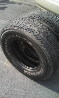 30x9.50R15  YOKOHAMA GEOLENDER H/T-S มี 1 คู่ สวย หนา tel.081-427-3941 ไอดีไลน์ autobot107