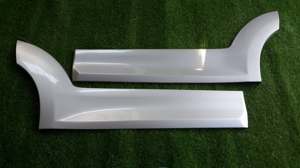 โปร่งข้างโตโยต้า wish 04 สีบรอน์เทา