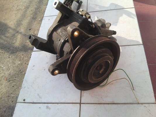 ต้องการขายคอมแอร์เครื่อง 1J ต้องการขายคอมแอร์เครื่อง 1J