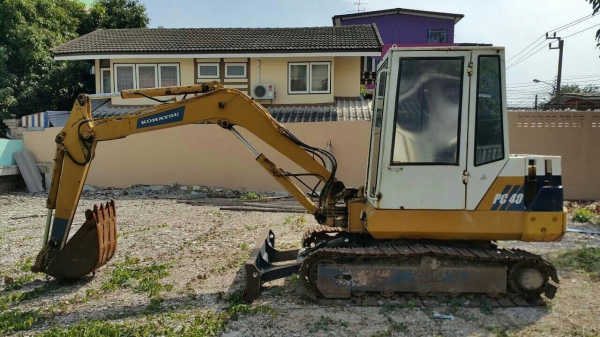 ขายแบคโฮ KOMATSU - PC 40 - 6 เครื่องดี เอวดี ปั้มนิ้ว รถสวยพร้อมใช้ เอกสารใบอินวอย์
