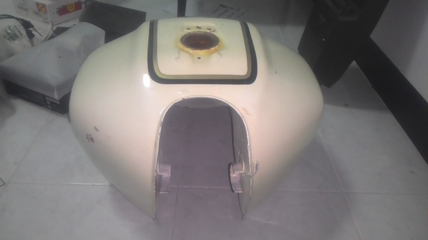 ถังน้ำมัน CB750