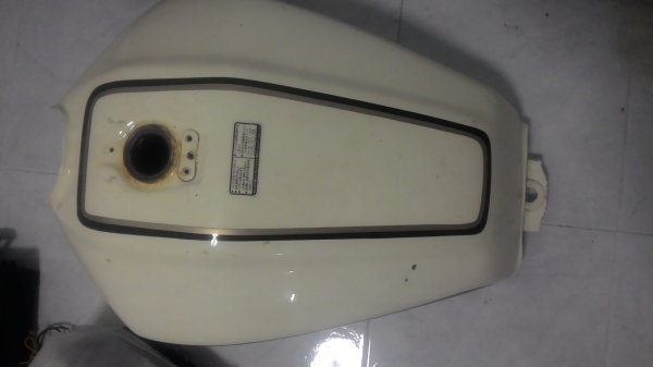 ถังน้ำมัน CB750