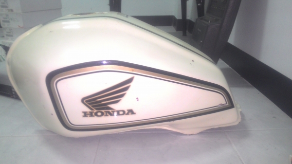 ถังน้ำมัน CB750