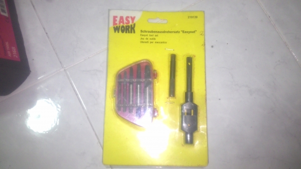 เครื่องมือสำหรับถอดน็อต