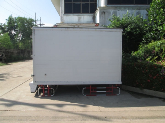 ขายตู้แห้ง ประตู 4 บาน ใส่รถ ISUZU NKR NLR คัทซีกว้าง 70ซม