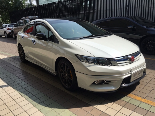 honda civic hybrid navi สีขาว ปี 2013 รถมือเดียว ไมล์ 88xxxkm สวยจัด honda civic hybrid navi สีขาว ปี 2013 รถมือเดียว ไมล์ 88xxxkm สวยจัด