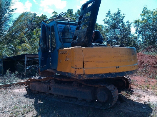 ขายรถแบคโฮ KOBELCO SK120-/// ราคา 380000