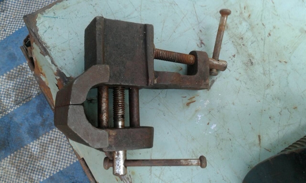 ปากกาตัวเล็ก