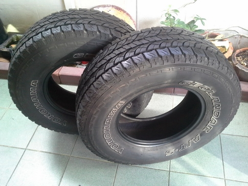 Yokohama AT 265/75/16 ปี14 สภาพสวยๆ มี 2เส้น