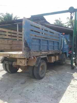 ขายรถบรรทุก 6 ล้อดัมพ์ ISUZU NPR 115 แรงม้า ราคา 400000