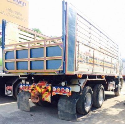 อีซูซุ เดก้า 320 อีซูซุ เดก้า 320