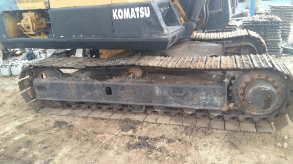 ขายรถแบคโฮ KOMATSU PC120-3 ราคา 400000