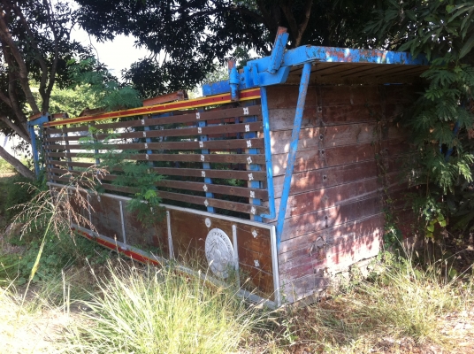 กระบะ 10 ล้อ สภาพพร้อมใช้งาน