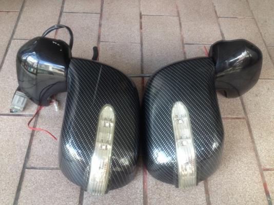 กระจกมองข้างพับไฟฟ้ามีไฟ LED ของเก่าญี่ปุ่นเเท้ไม่ทราบรุ่นสภาพสวยๆคู่ละ กระจกมองข้างพับไฟฟ้ามีไฟ LED ของเก่าญี่ปุ่นเเท้ไม่ทราบรุ่นสภาพสวยๆคู่ละ