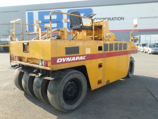 รถบดล้อยาง รถบดล้อยาง