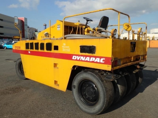 รถบดล้อยาง รถบดล้อยาง