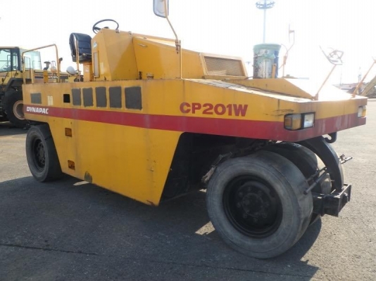 รถบดล้อยาง รถบดล้อยาง