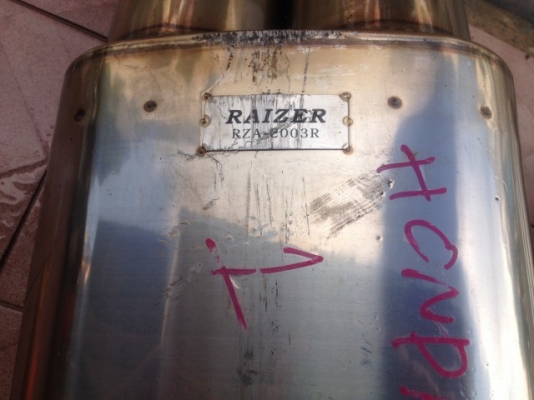 ท่อคู่ RAIZER RZA 2003R เเนว VIPเก่าญี่ปุ่นเเท้สภาพสวย3ท่อนตามรูปครับ