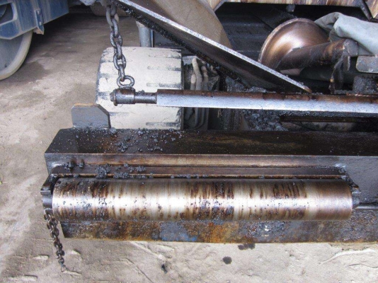 รถปูยางMF60W