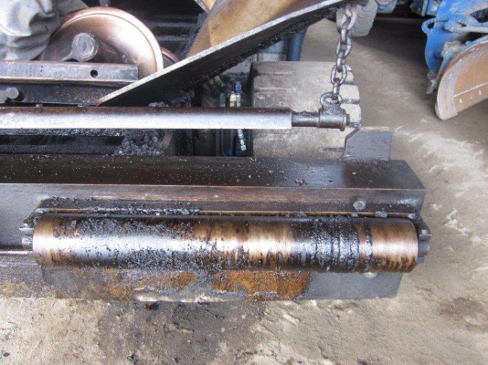 รถปูยางMF60W