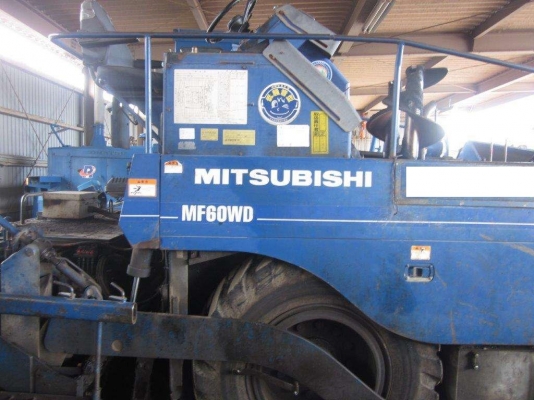 รถปูยางล้อยางMF60W รถปูยางล้อยางMF60W