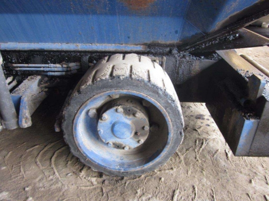 รถปูยางล้อยางMF60W รถปูยางล้อยางMF60W