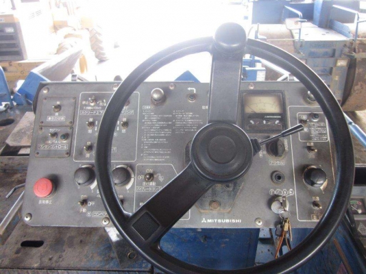 รถปูยางล้อยางMF60W รถปูยางล้อยางMF60W