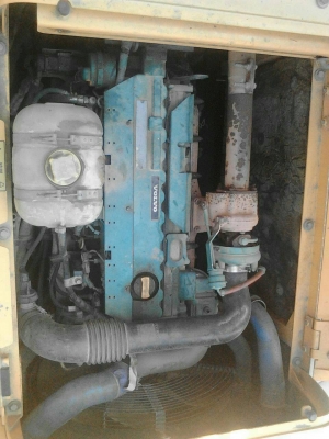 ขายรถแบคโฮ VOLVO 210 B เอกสารอินวอย 17000 ชม.ราคา 1200000