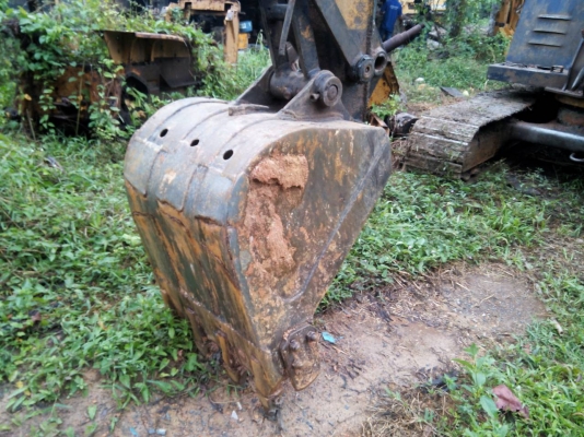 ขายรถแบคโฮ KOMATSU PC60-1 ราคา 210000