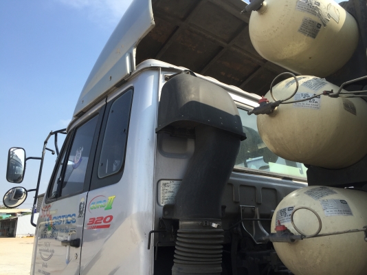 หัวพร้อมหางพร้อมตู้  นิสันCw454.320 แรง ก๊าซ NGV 100\%