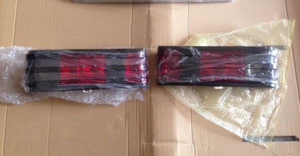 ขายไฟท้ายbenz 190e ขายไฟท้ายbenz 190e