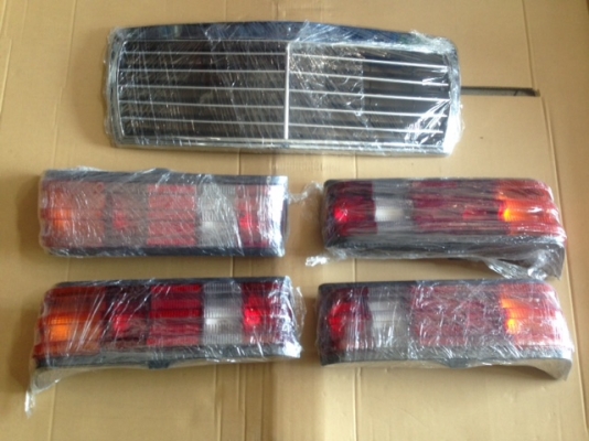 ขายไฟท้ายbenz 190e