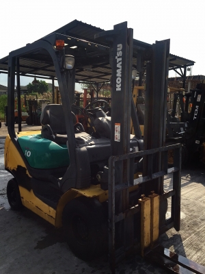 ขายรถนำเข้า Komatsu ขนาด1ตัน เบนซิล เกียร์ออร์โต้ ยก3เมตร