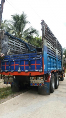 รถอีซูซุ 10 ล้อ หลังถนน FVM  195 แรงม้า. ปี 39.   สนใจติดต่อ  081 - 6079515