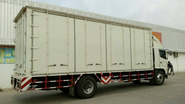 ขายดาวน์ รถตู้แห้ง 6ล้อ HINO 7.20 เมตร (รถไม่เคยใช้งาน) ขายดาวน์ รถตู้แห้ง 6ล้อ HINO 7.20 เมตร (รถไม่เคยใช้งาน)