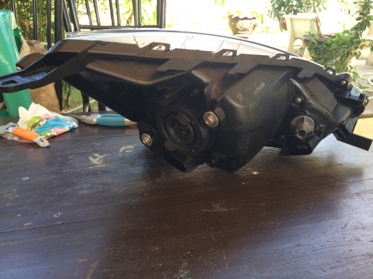 ไฟหน้าซ้าย มิราจ